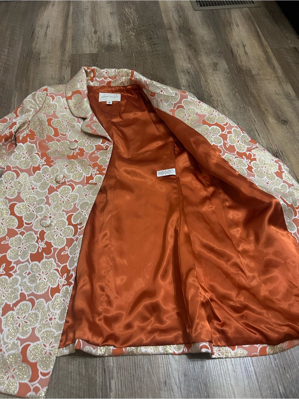 Vintage Banana Republic Coral and Cream Floral Brocade Trench Coat - Picture 2 of 6